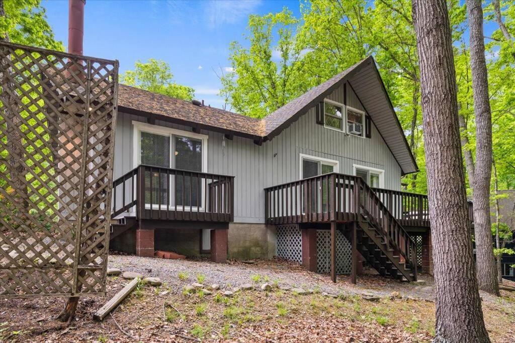 The Gingerbread House: 4 Bedroom Chalet, W/ Sunroom/Deck, Sleeps 12, Modern Amenities McGaheysville Экстерьер фото