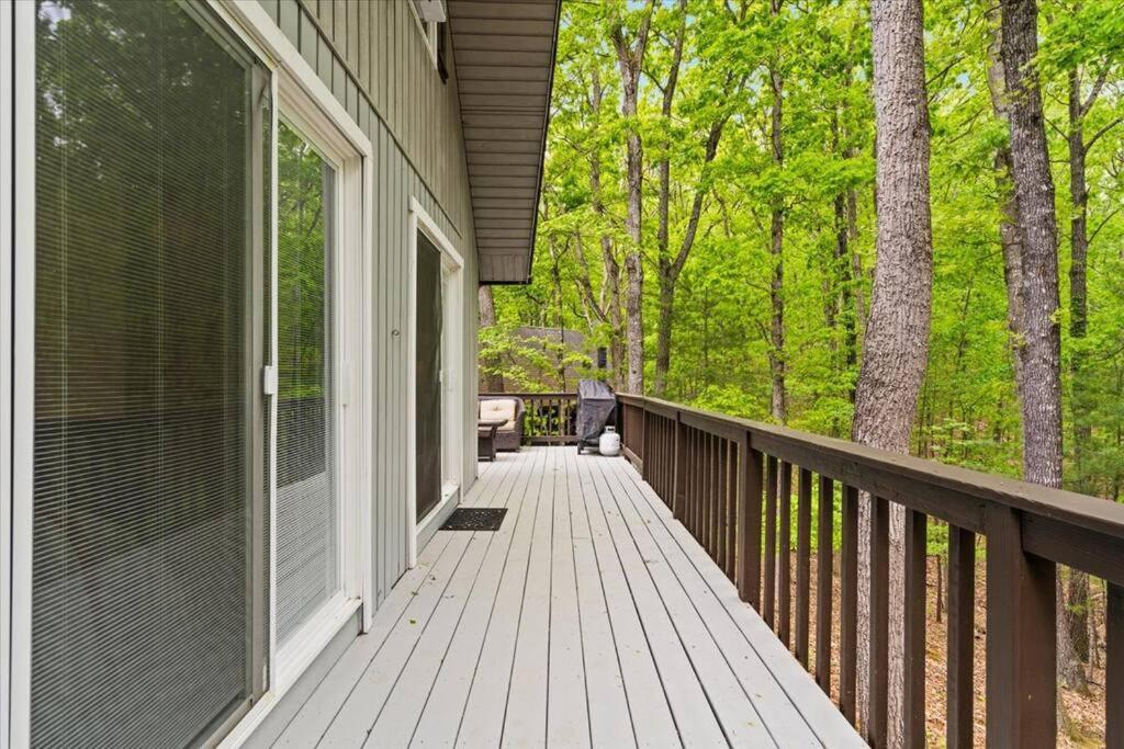 The Gingerbread House: 4 Bedroom Chalet, W/ Sunroom/Deck, Sleeps 12, Modern Amenities McGaheysville Экстерьер фото