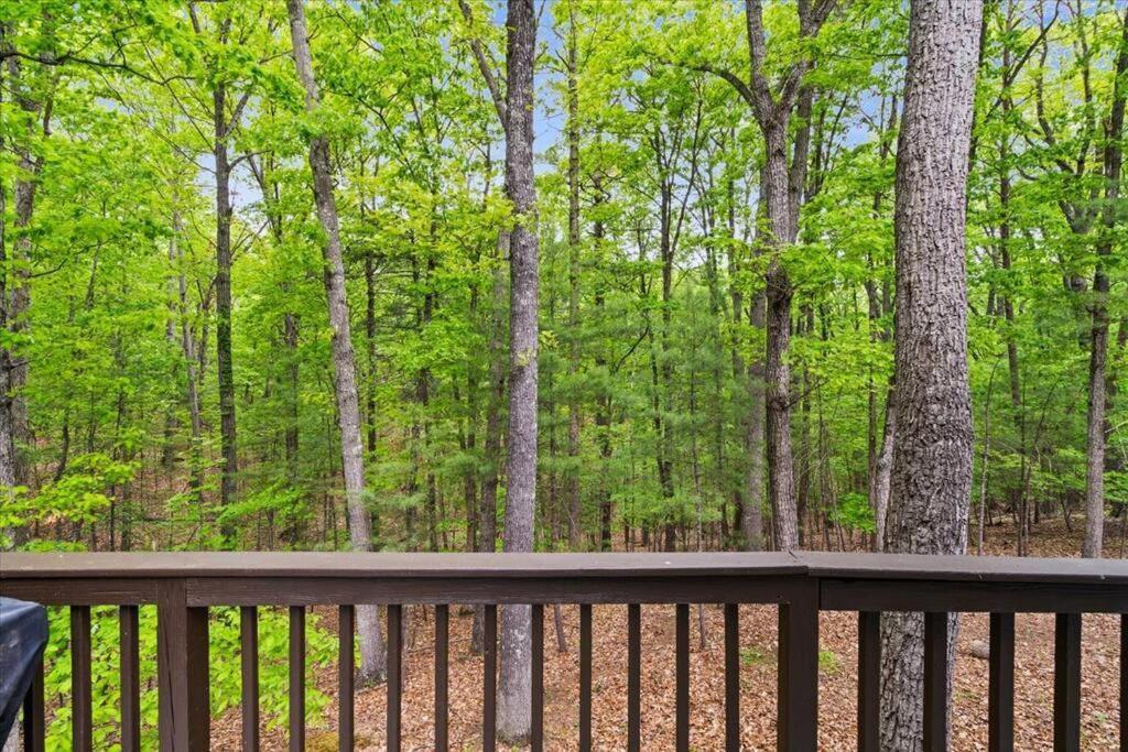 The Gingerbread House: 4 Bedroom Chalet, W/ Sunroom/Deck, Sleeps 12, Modern Amenities McGaheysville Экстерьер фото